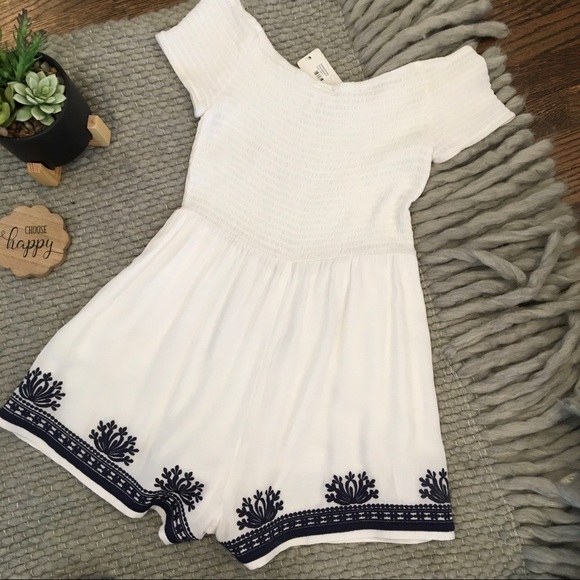 ❌SOLD {l space} embroidered smocked romper - Picture 6 of 8